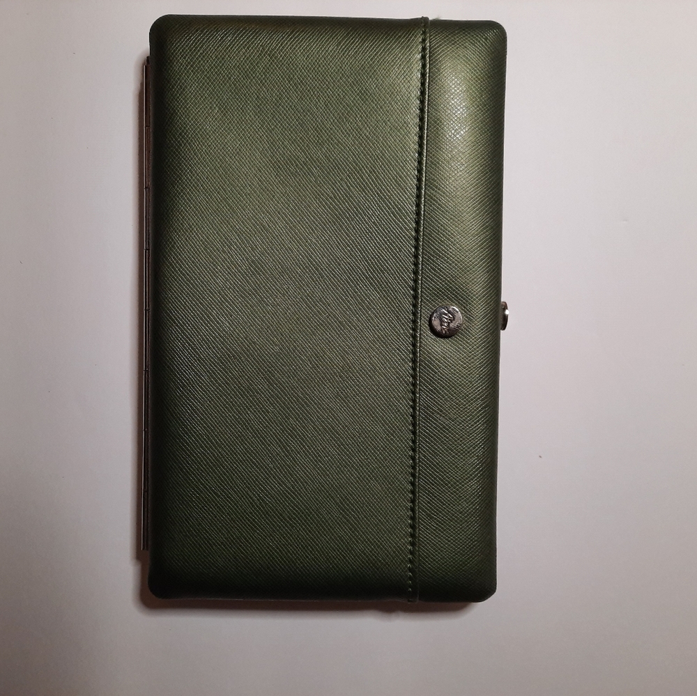 ABAS Full Frame Clutch Wallet Light Green